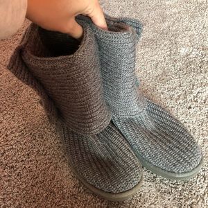 UGG GRAY KNIT BOOTS